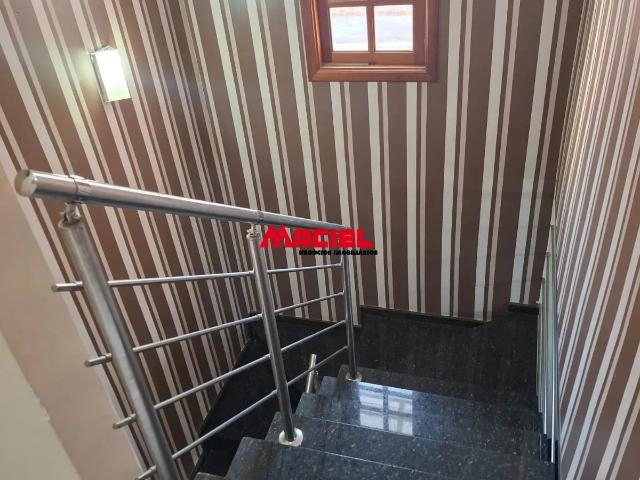 Sobrado 3 Dorms 1 Suíte 158m² Jardim Oriente, SJC