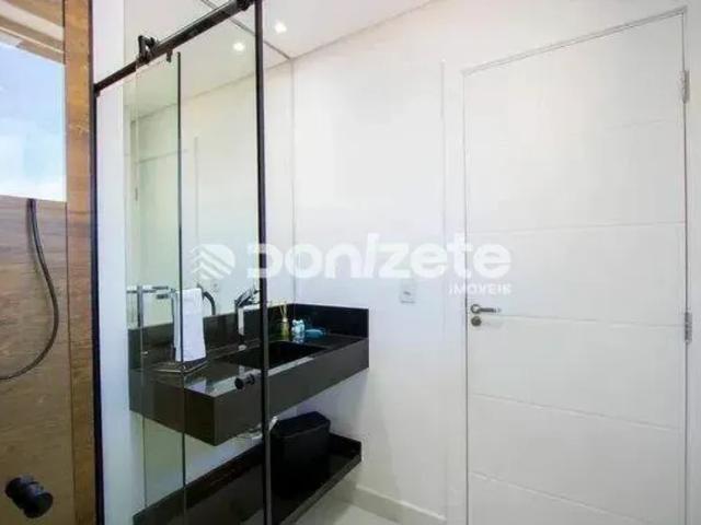 Sobrado 3 suítes com 8 vagas em Vila Pires, Santo André – Residencial amplo e mobiliado