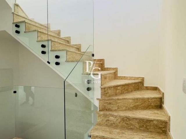 Sobrado 3 Quartos 1 Suíte com Terraço Amplo, Vista Livre e Infra para Jacuzzi – Ao Lado do Condor