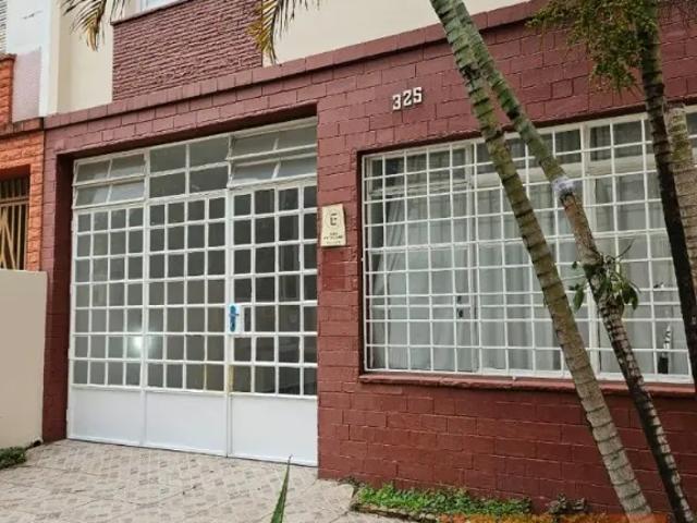Sobrado, 3 Quartos para Alugar, 140 m² por R$ 4.000,00