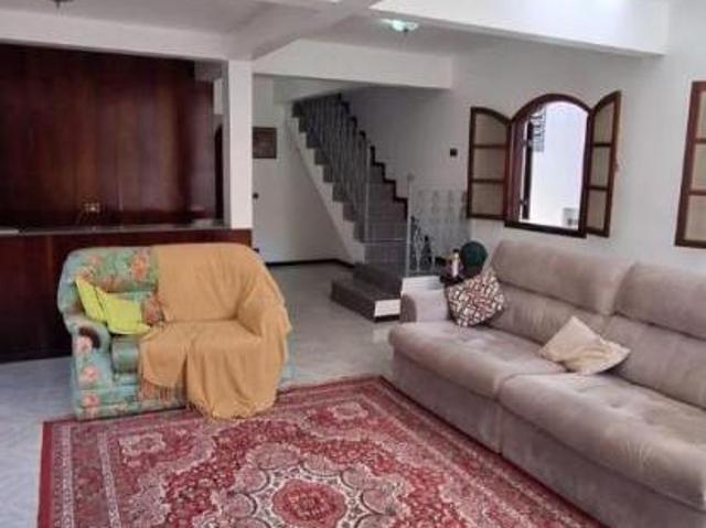 Sobrado 4 dorm, sendo 2 Suítes + Edicula Completa + 12 Vagas