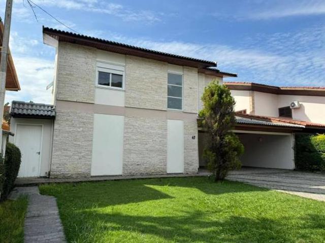 Sobrado, 4 Dormitórios 4 suítes, 300m², Condomínio Esplanada do Sol