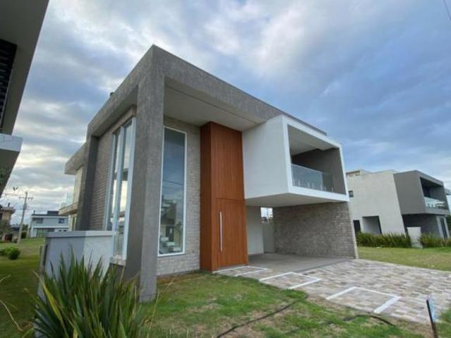 Sobrado 4 Dormitórios Bairro Condominio Arenas