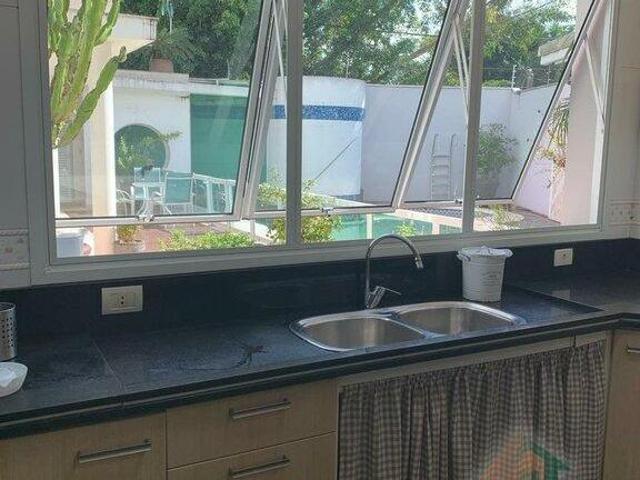 Sobrado 4 suítes e 5 vagas, 291 m² City Campo Grande