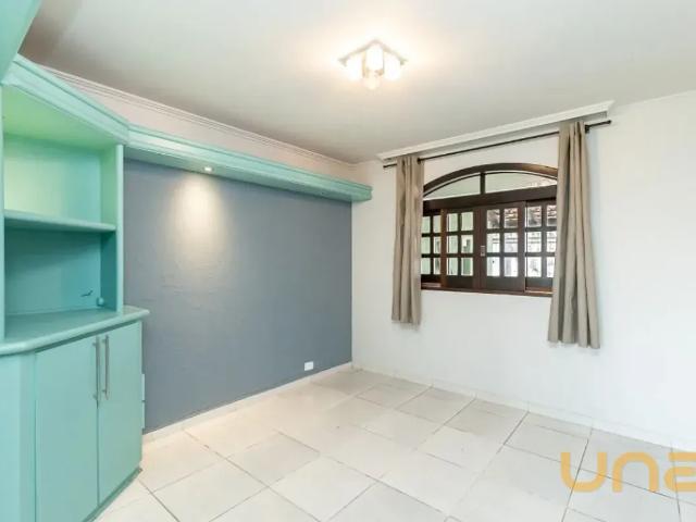 Sobrado 4 Quartos Tarumã 155m²