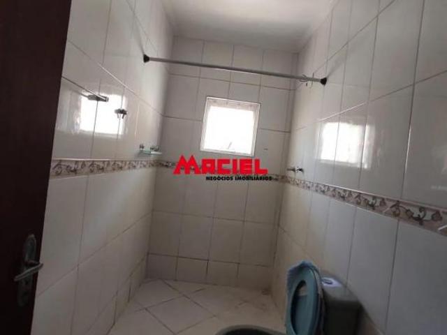 SOBRADO 4 QUARTOS SALA ESTAR AMPLA CAMPOS DE SÃO JOSÉ