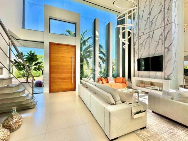 Sobrado 5 suites condominio fechado Capão da Canoa rRS