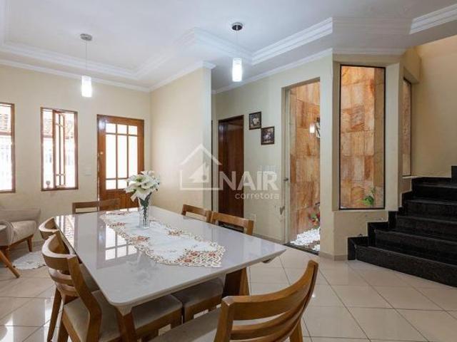 Sobrado 5 Quartos | 220m² | Núcleo Bandeirante | Terraço + Garagem 2 Carros
