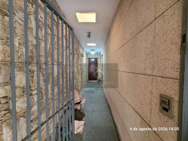 Sobrado, 6 Quartos para Alugar, 305 m² por R$ 8.000,00