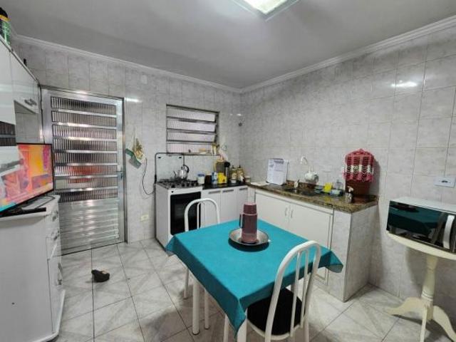 SOBRADO 94m² 3 DORMITÓRIOS 2 BANHEIROS E 1 VAGA