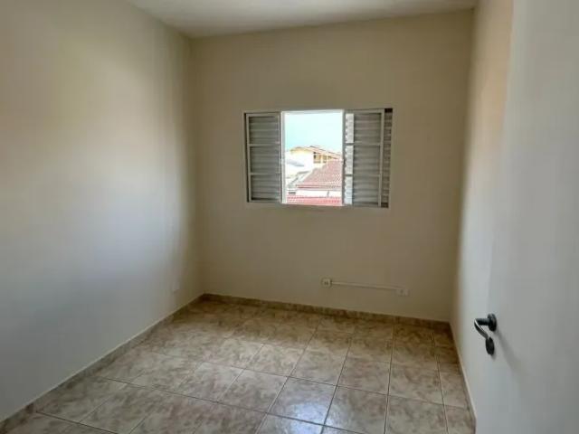 Sobrado 93 m² sendo 85 m² construídos 3 Quartos 1 Suíte 3 Banheiros 3 vagas