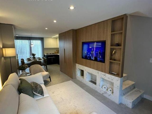 Sobrados com 2 dormitórios à venda, 99 m² por R$ 519.600,00 Porto Alegre