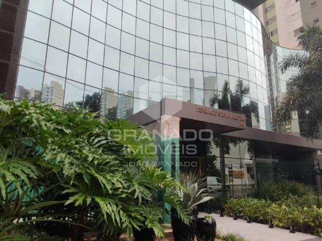 Sobre apartamento com 217 m² em Maringá PR