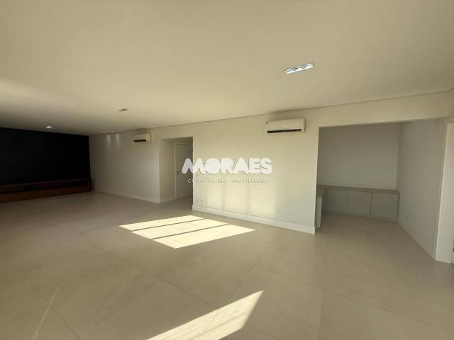 Sobre apartamento com 245 m² para alugar ou à venda em Bauru SP