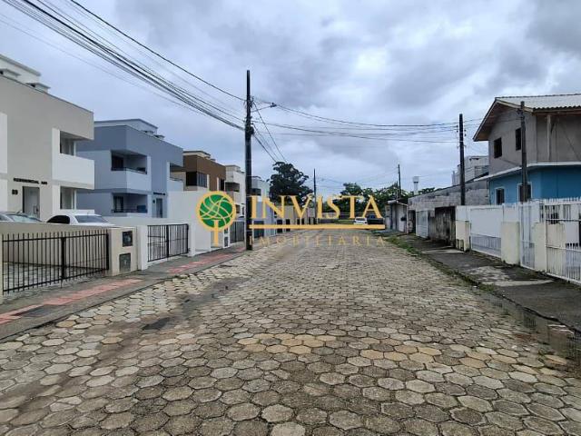Sobre apartamento com 62 m² em Palhoça SC