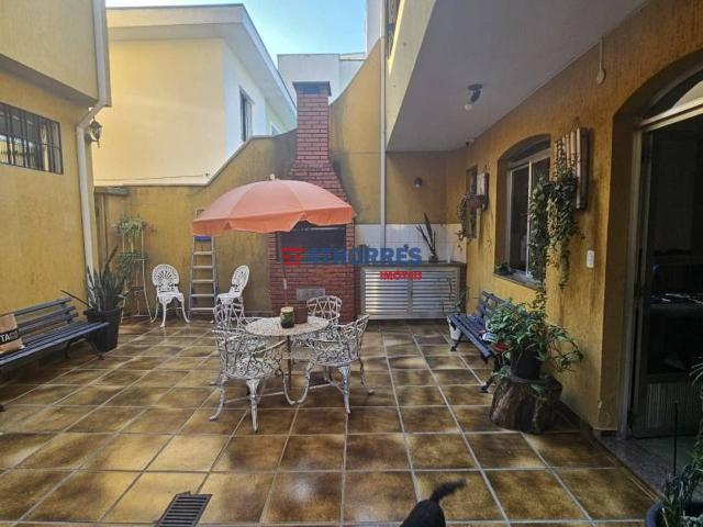 Sobre casa com 440 m² para alugar ou à venda em São Paulo SP