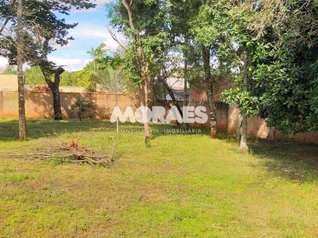 Casa com 4 quartos, 520 m², aluguel por R$ 5.000/mês ou à venda por R$ 1.000.000
