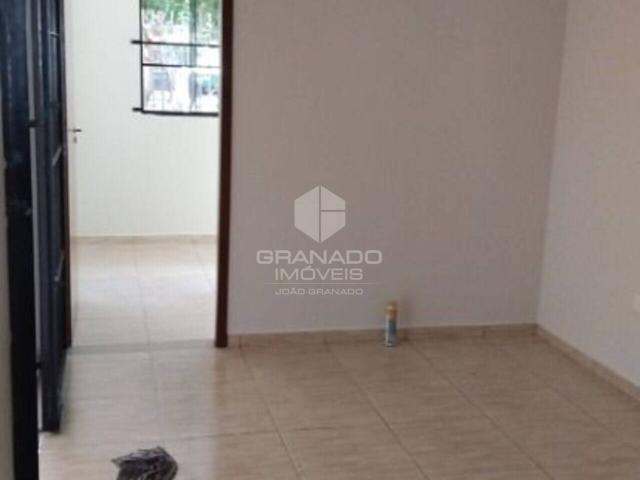 Sobre casa com 65 m² em Maringá PR