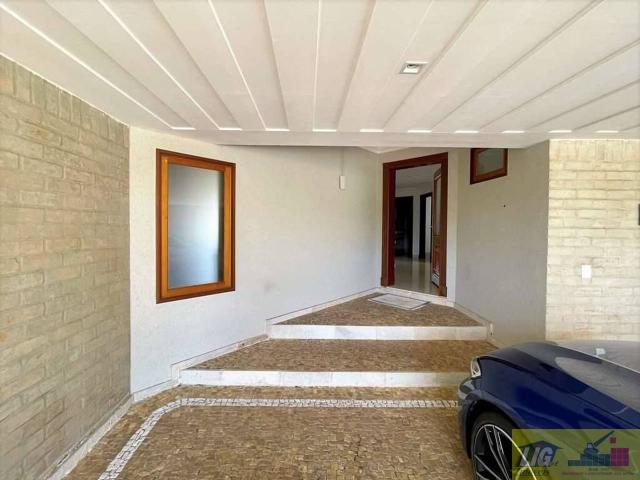 Sobre casa com 752 m² para alugar ou à venda em Cotia SP