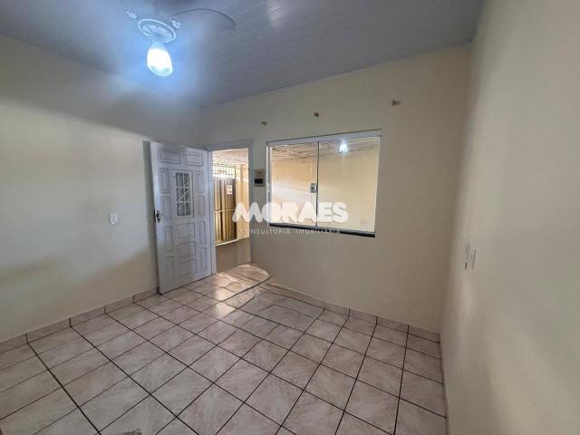 Sobre casa com 80 m² para alugar ou à venda em Bauru SP