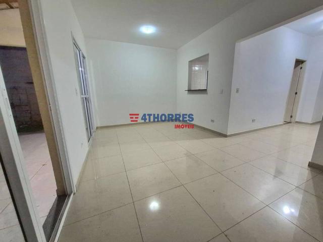 Sobre casa com 103 m² para alugar ou à venda em Cotia SP