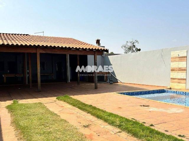 Casa com 2 quartos para alugar, 120 m² por R$ 2.500/mês Vale do Igapó Bauru/SP
