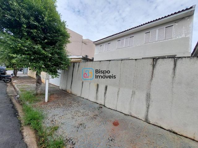 Sobre casa com 161 m² para alugar ou à venda em Americana SP