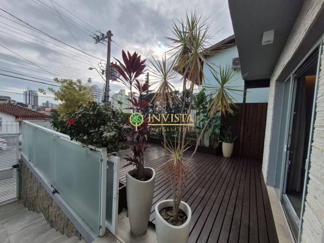 Sobre casa com 180 m² em Florianópolis SC