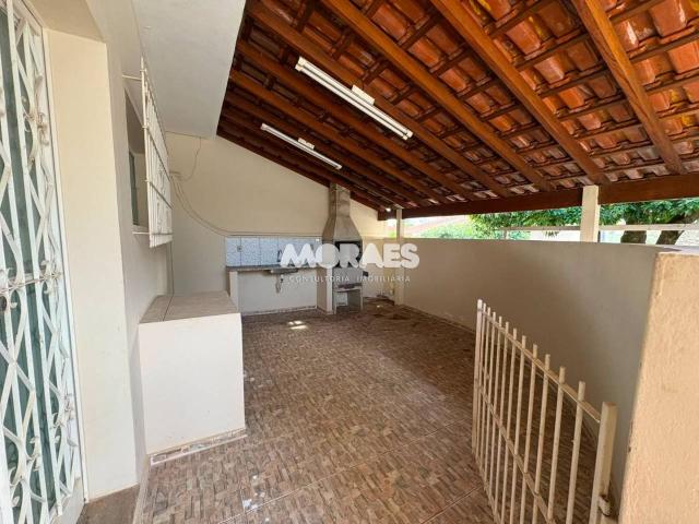 Casa com 3 quartos para alugar, 200 m² por R$ 3.500/mês Vila Nova Cidade Universitária Bauru/SP