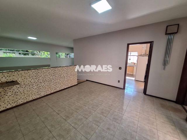 Sobre casa com 266 m² para alugar ou à venda em Bauru SP