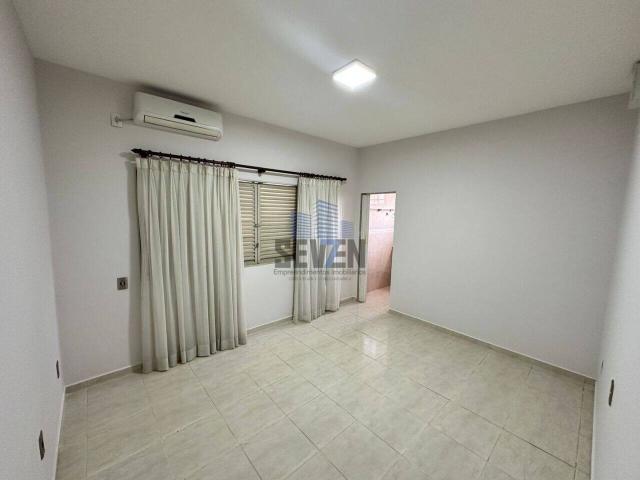 Sobre casa com 270 m² para alugar ou à venda em Bauru SP