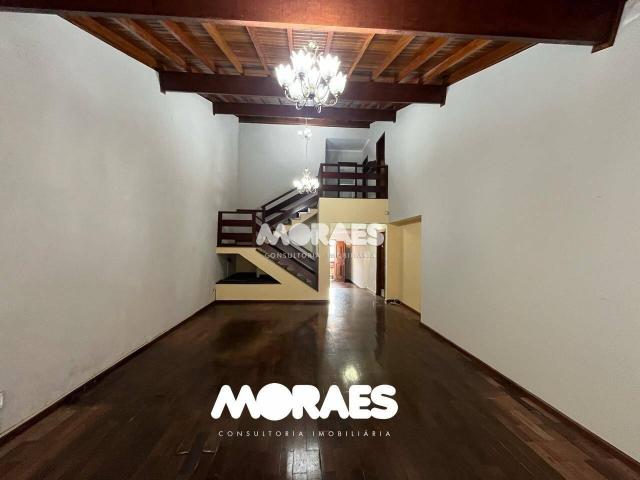 Sobre casa com 273 m² para alugar ou à venda em Bauru SP