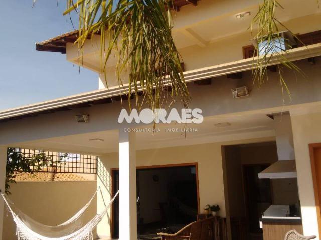 Casa em Condomínio Fechado com 4 suítes, 2 vagas, para alugar, 303 m² por R$ 9.000/mês Residencial Villaggio I Bauru/SP