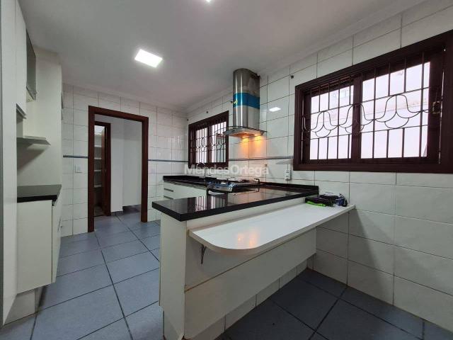 Sobre casa com 308 m² para alugar ou à venda em Sorocaba SP