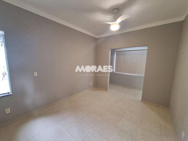 Sobre casa com 320 m² para alugar ou à venda em Bauru SP