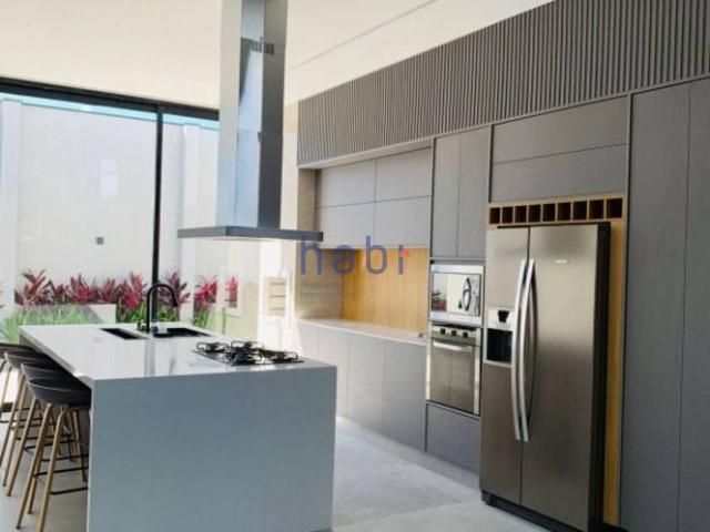 Sobre casa com 322 m² para alugar ou à venda em Itu SP