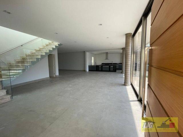 Sobre casa com 357 m² para alugar ou à venda em Cotia SP