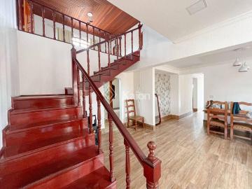 Sobre casa com 386 m² em Itu SP