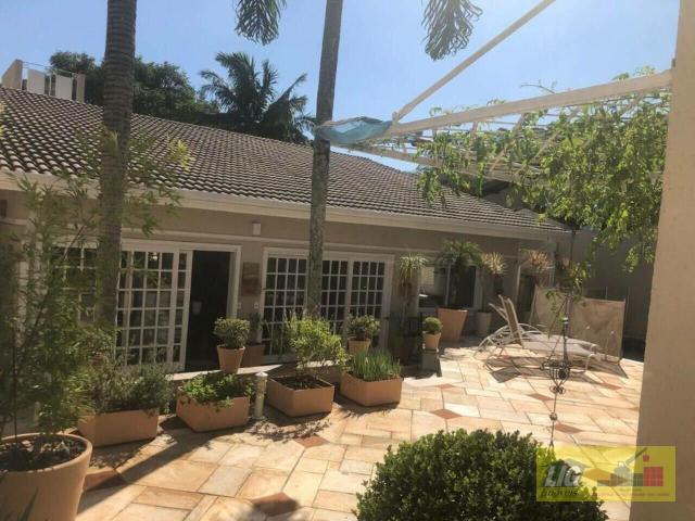 Sobre casa com 388 m² em Cotia SP