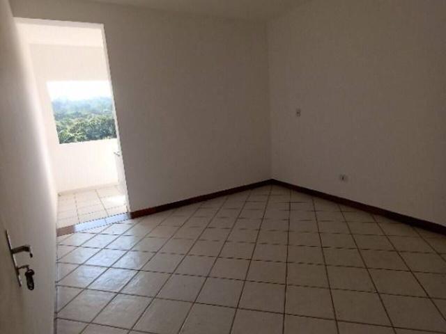 Sobre kitnet com 27 m² em Cotia SP