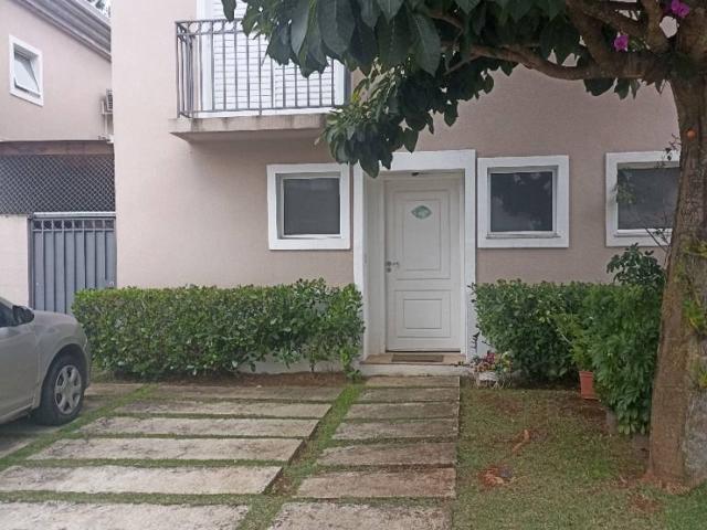Sobre sobrado com 110 m² para alugar ou à venda em Cotia SP