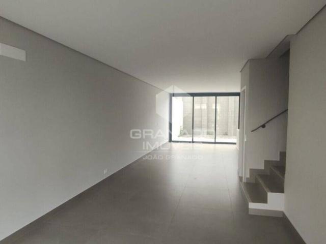 Sobre sobrado com 157 m² em Maringá PR