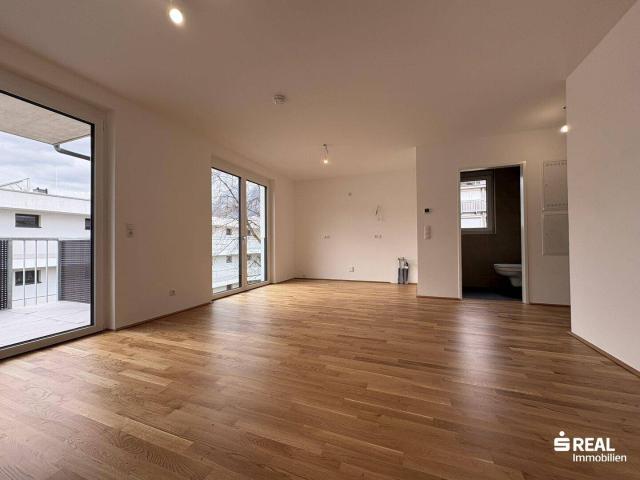 Sofort beziehbar! Neue 3 Zimmer Wohnung