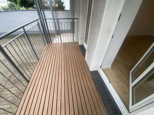 Sofort beziehbar: Hochwertig sanierte 3‑Zimmer‑Wohnung mit sonnigem Balkon in Stadtfeld