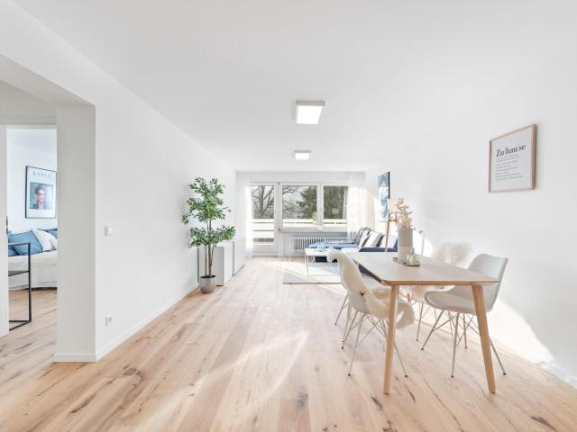 SOFORT BEZIEHBAR SCHÖNE 2 ZIMMER WOHNUNG MIT TERRASSE IN STUTTGART VAIHINGEN DACHSWALD