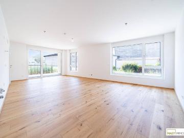 Sofort beziehbar! 2 Zimmer Erdgeschosswohnung mit rund 20qm Freifläche!