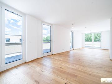 Sofort beziehbar* 3 Zimmer Dachgeschosswohnung mit unglaublicher Freifläche