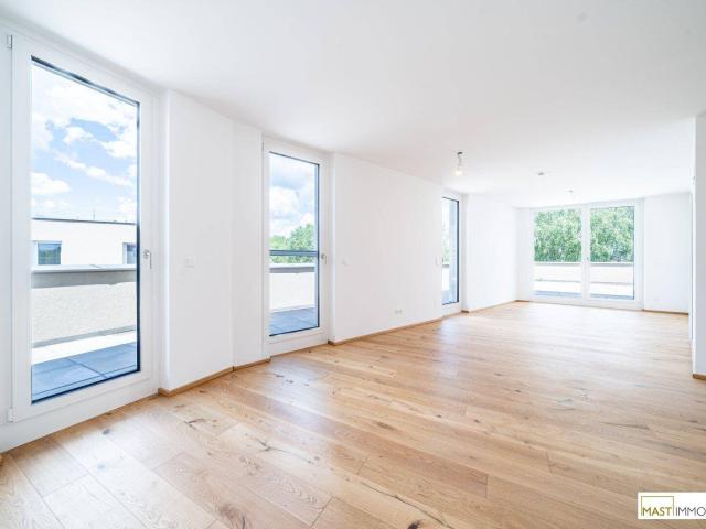 Sofort beziehbar* 3 Zimmer Dachgeschosswohnung mit unglaublicher Freifläche