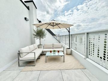 SOFORT BEZIEHBAR 4 ZI PENTHOUSE mit großer TERRASSE + FERNBLICK in 1140 Wien