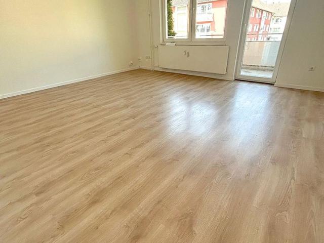 Sofort bezugsfertig gepflegte 3 Zimmer Wohnung